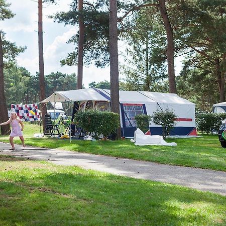 Отель Camping Blauwe Meer Nv Ломмель Экстерьер фото